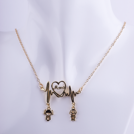 Collar dorado con diseño de latido de corazón y palabra Mamá, con colgantes de niño y niña en baño de oro. Joyería sentimental para madre.