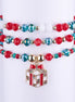 Set de 3 pulseras navideñas de cuentas de cristal facetado rojas, verdes y blancas con separadores dorados y un dije de regalo esmaltado y con brillantes.